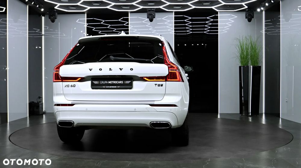 Volvo XC 60 T8 Twin Engine AWD Geartronic Momentum - 9