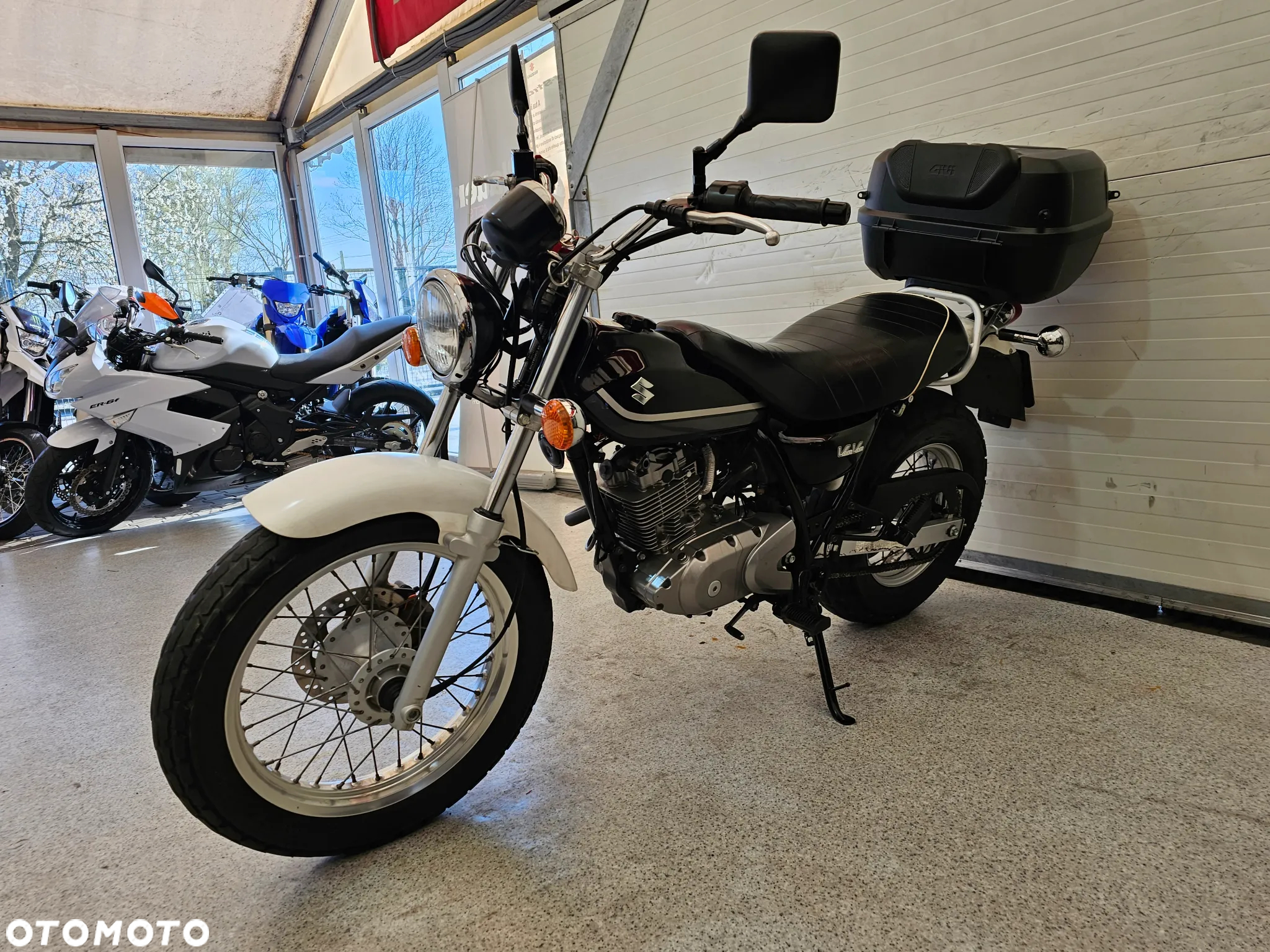 Suzuki RV - 9