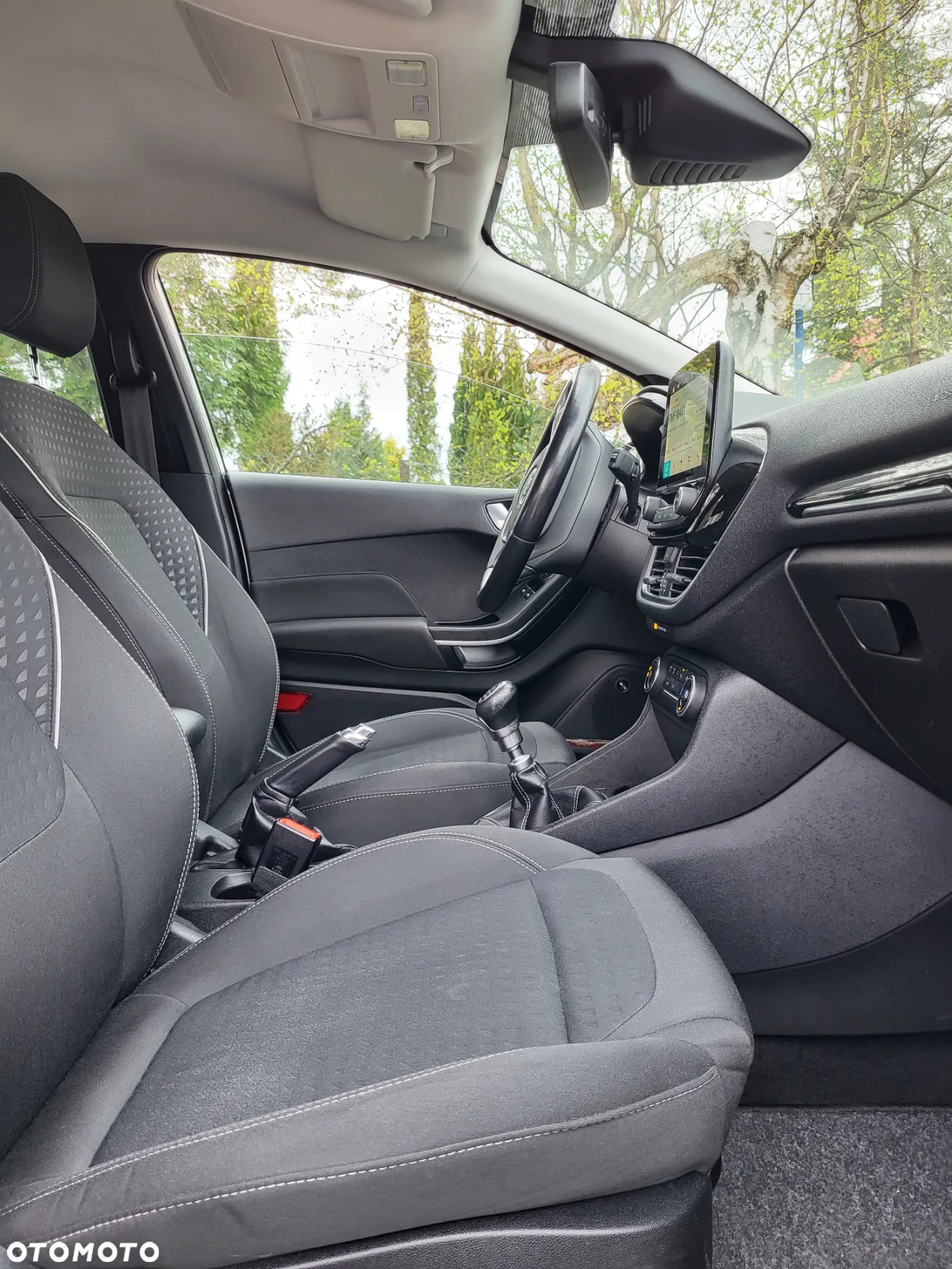 Ford Fiesta 1.5 TDCi S&S TITANIUM - 25
