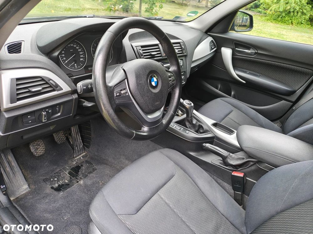 BMW Seria 1 118i - 15