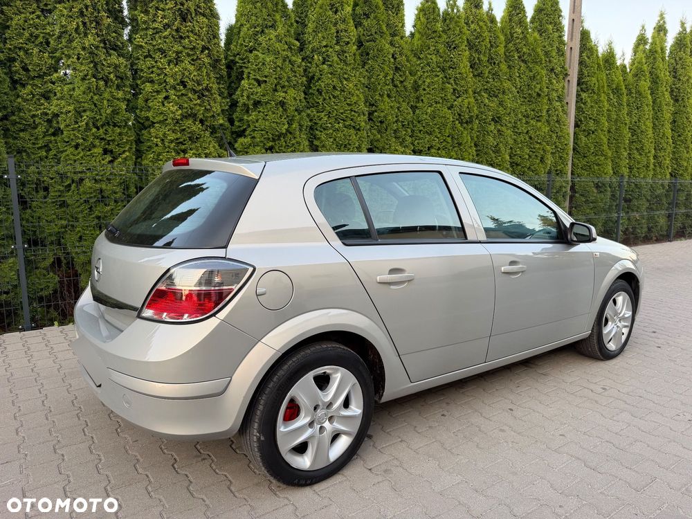 Opel Astra 1.6 Exklusiv - 3