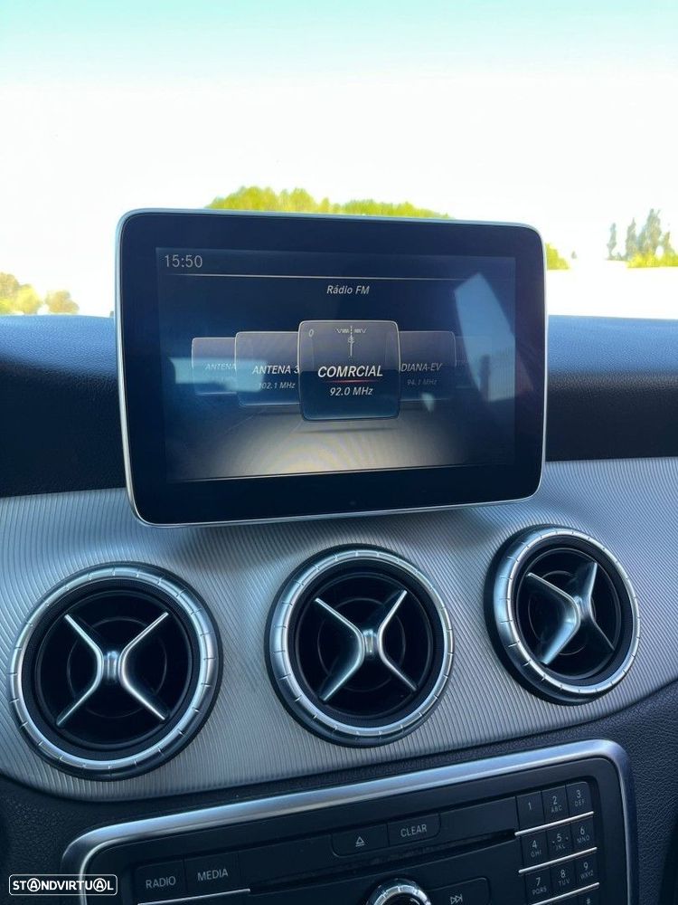 Mercedes-Benz CLA 200 d Shooting Brake - 20