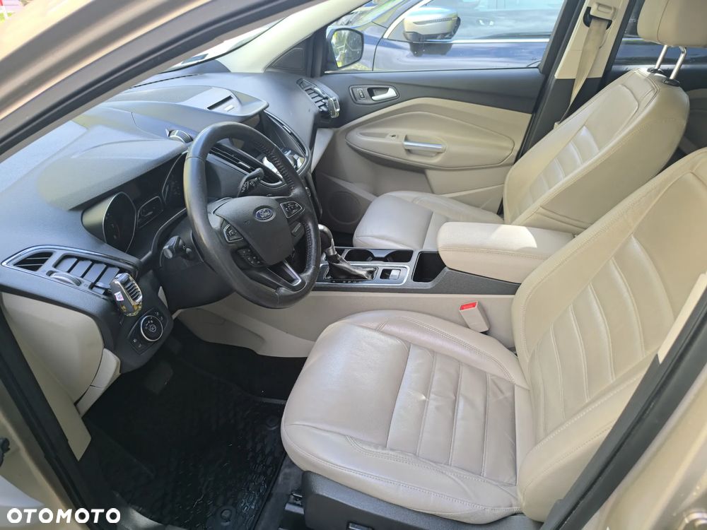 Ford Escape [USA] 17 - 5