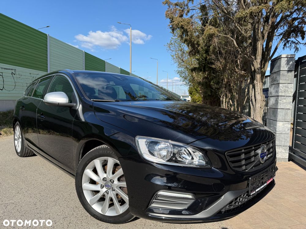 Volvo V60 D4 Geartronic RDesign - 19