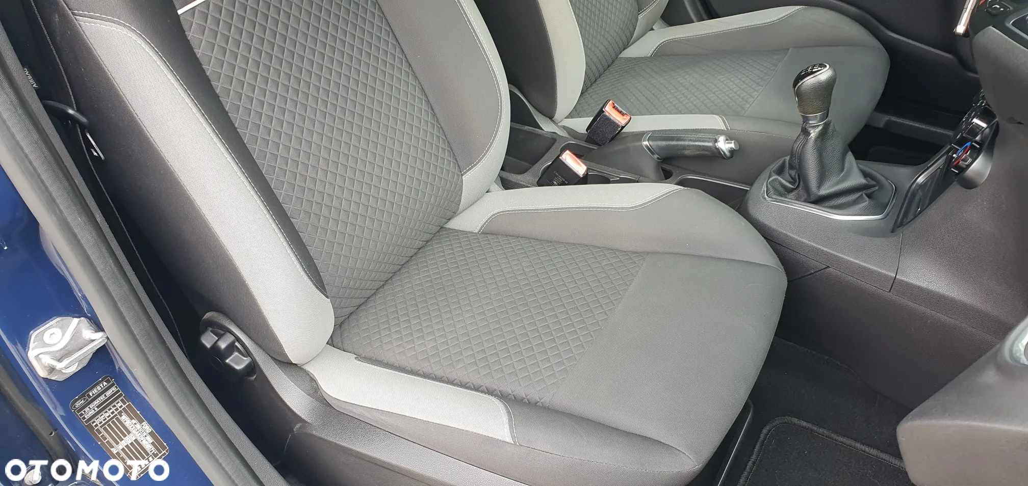 Ford Fiesta 1.25 Titanium - 32