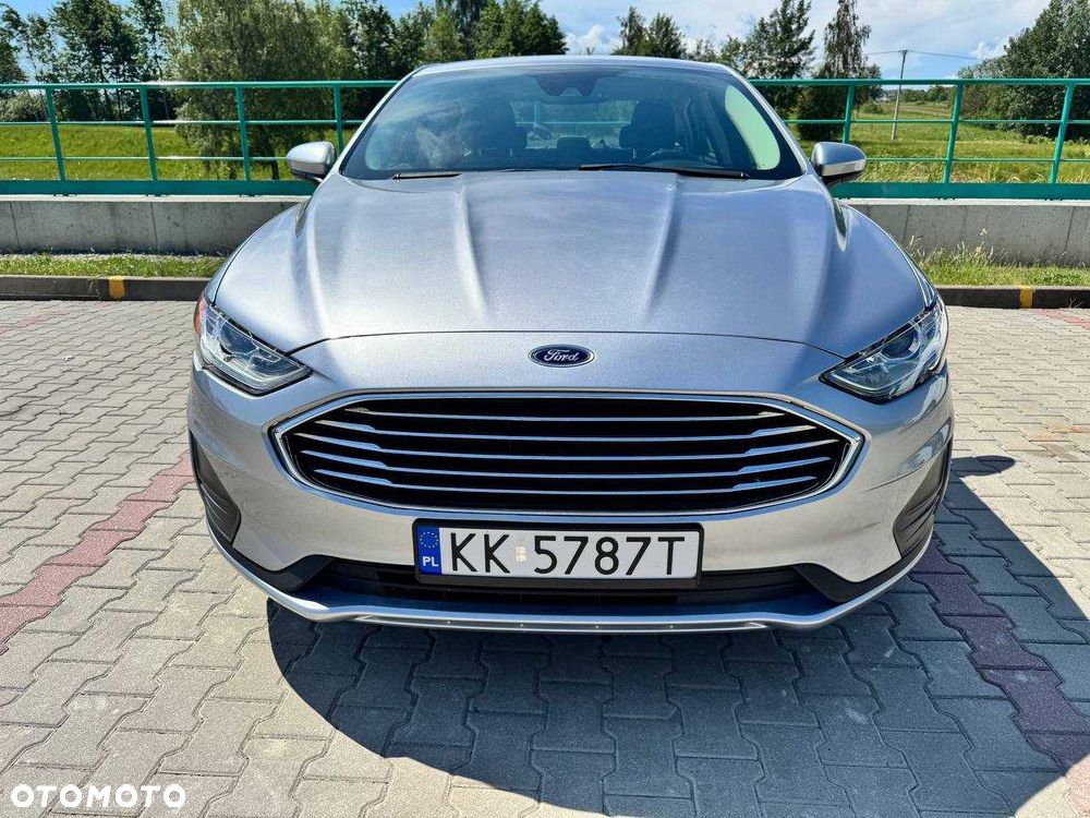 Ford Fusion - 7