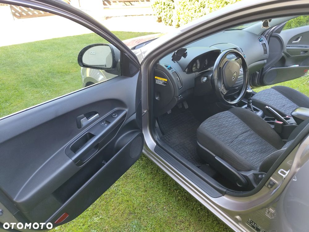 Kia Ceed 1.6 Crdi Comfort - 9