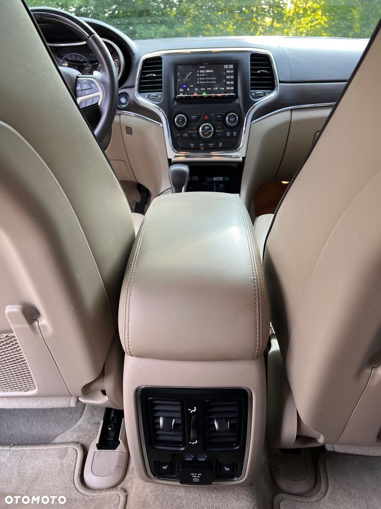 Jeep Grand Cherokee 5.7 V8 Overland - 25