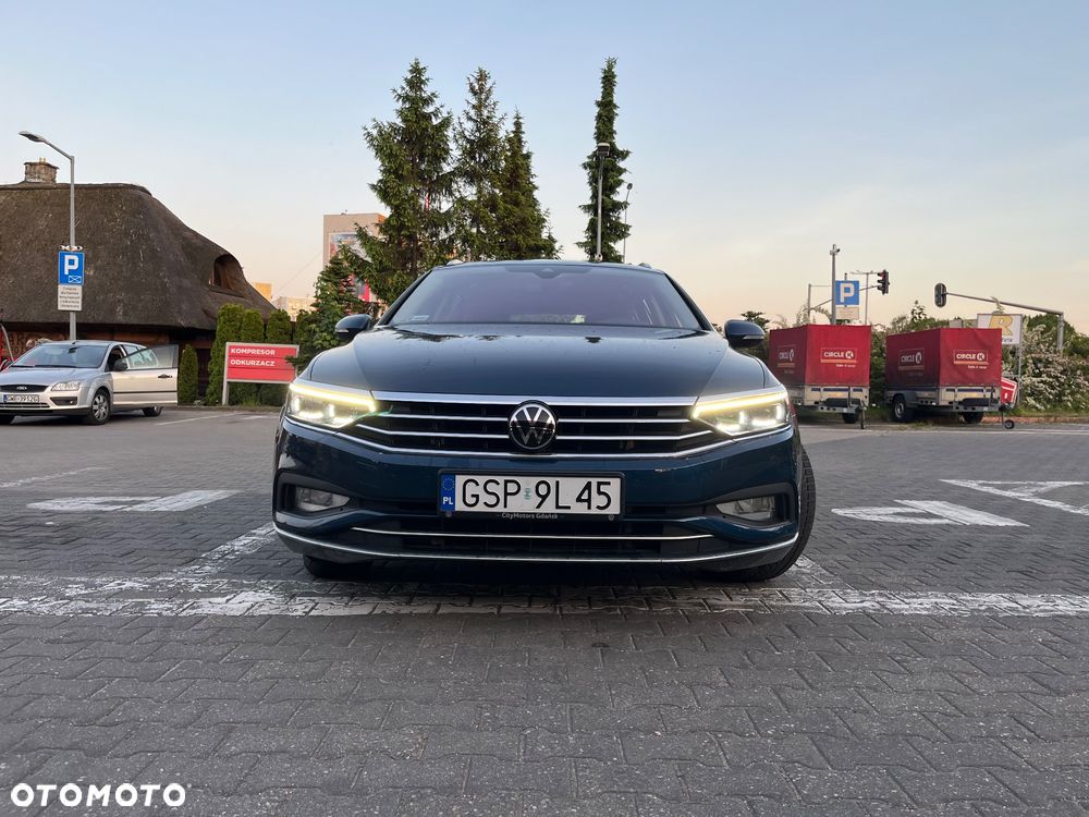 Volkswagen Passat 2.0 TDI Elegance DSG - 2