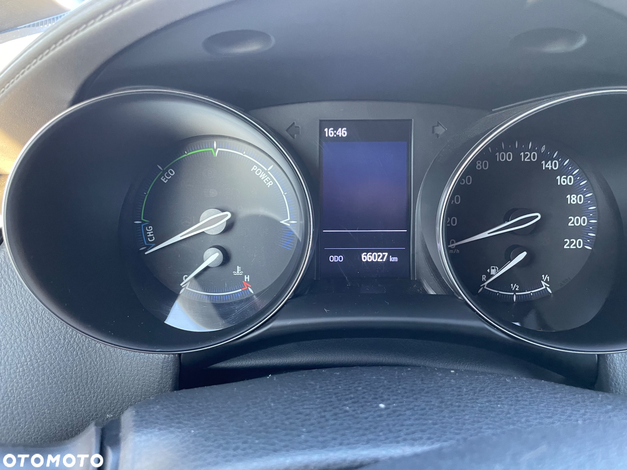Toyota C-HR 2.0 Hybrid Executive - 11