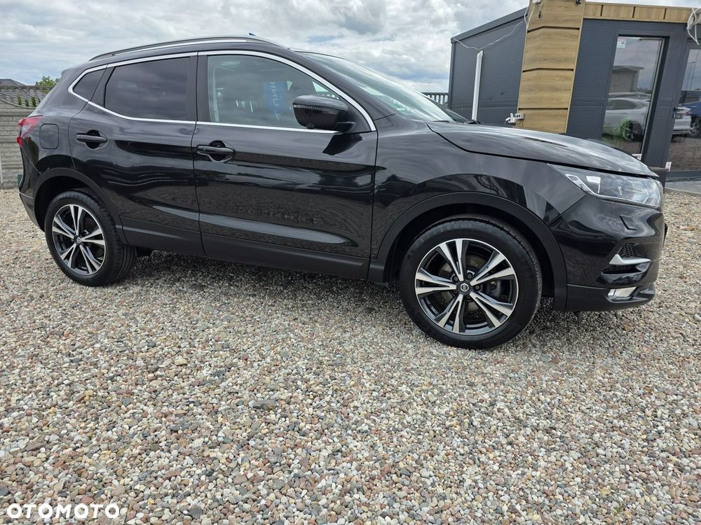 Nissan Qashqai 1.3 DIG-T N-Connecta - 34