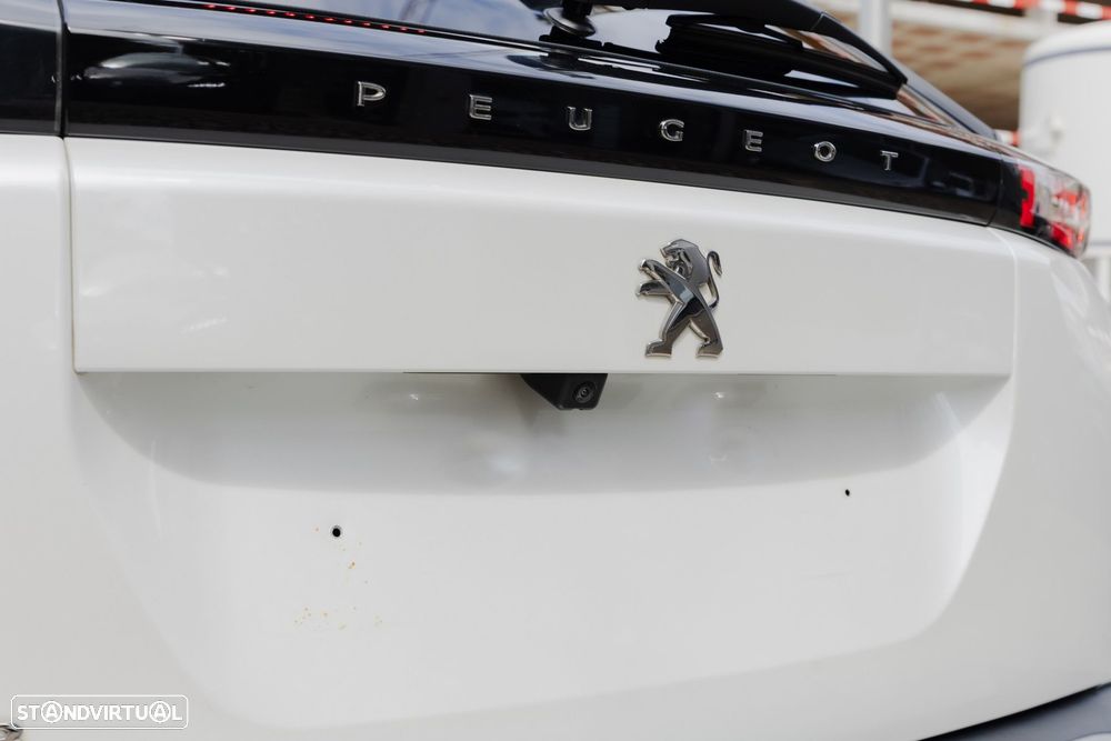 Peugeot 2008 1.2 PureTech Allure Pack EAT8 - 30