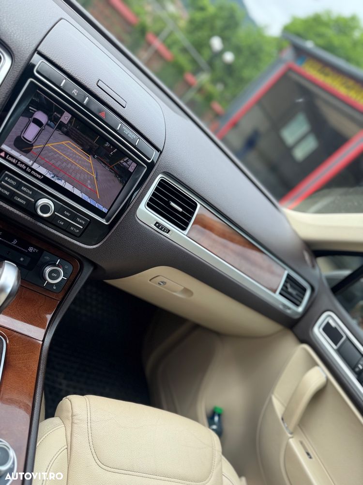 Volkswagen Touareg V6 TDI BMT Supreme Plus - 4