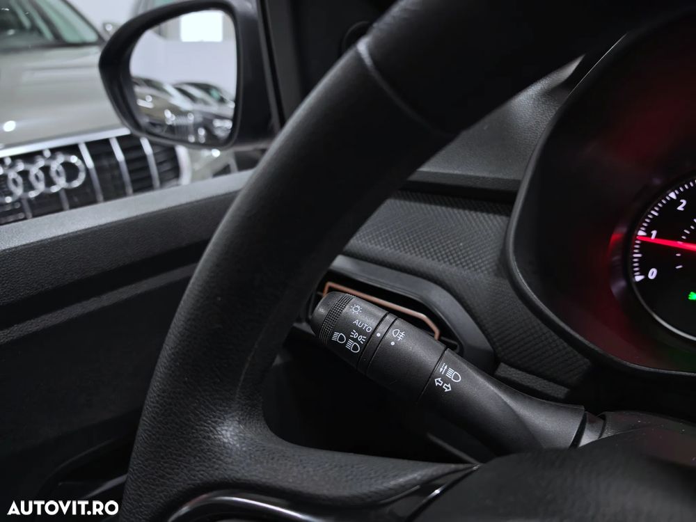 Dacia Sandero TCe 90 Essential - 22
