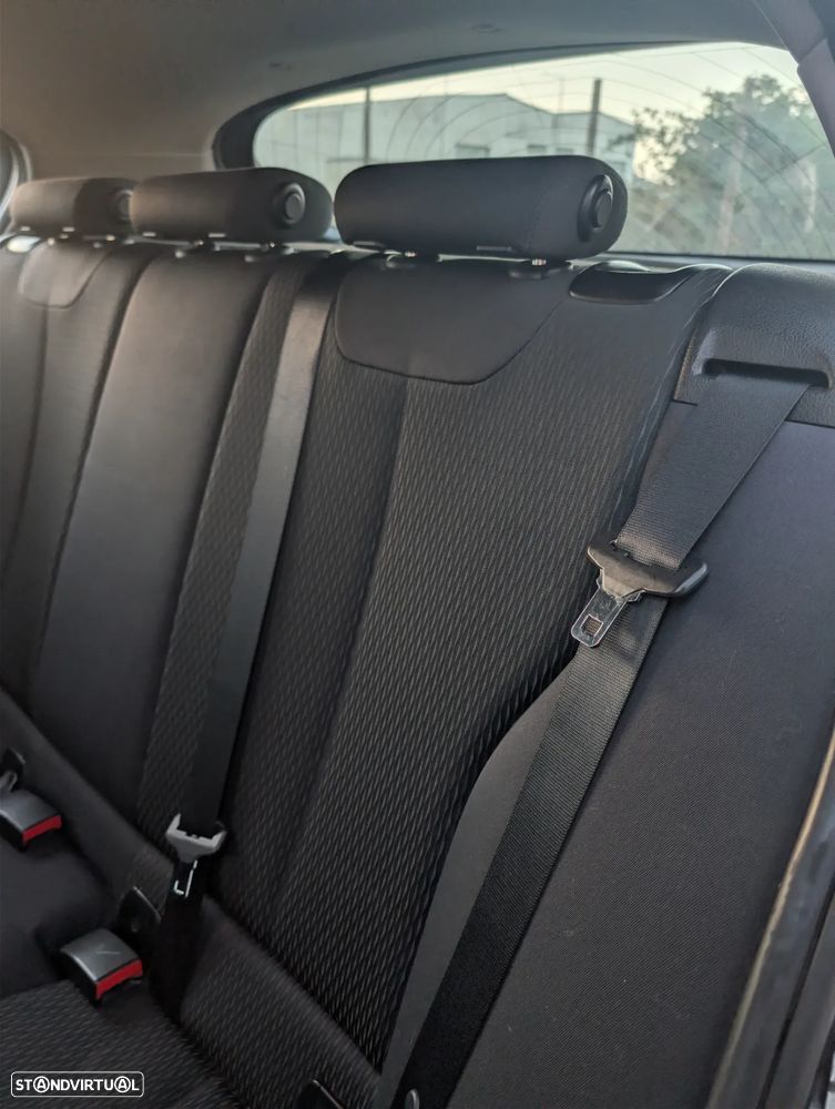 BMW 116 d EfficientDynamics Edition - 17