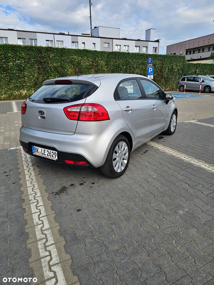 Kia Rio 1.2 Attract - 7