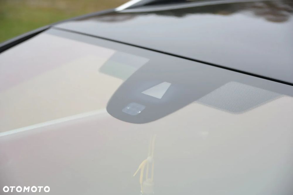 Volkswagen Passat - 14