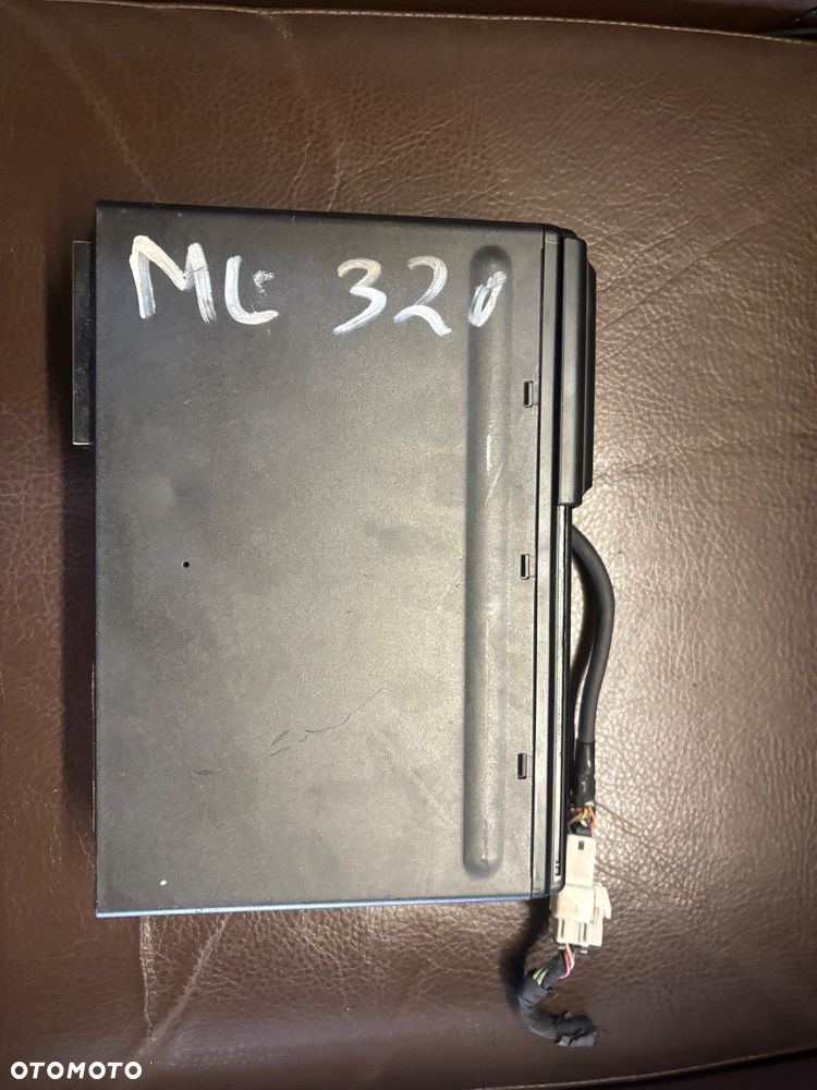 MERCEDES RADIO A1638201389 - 4
