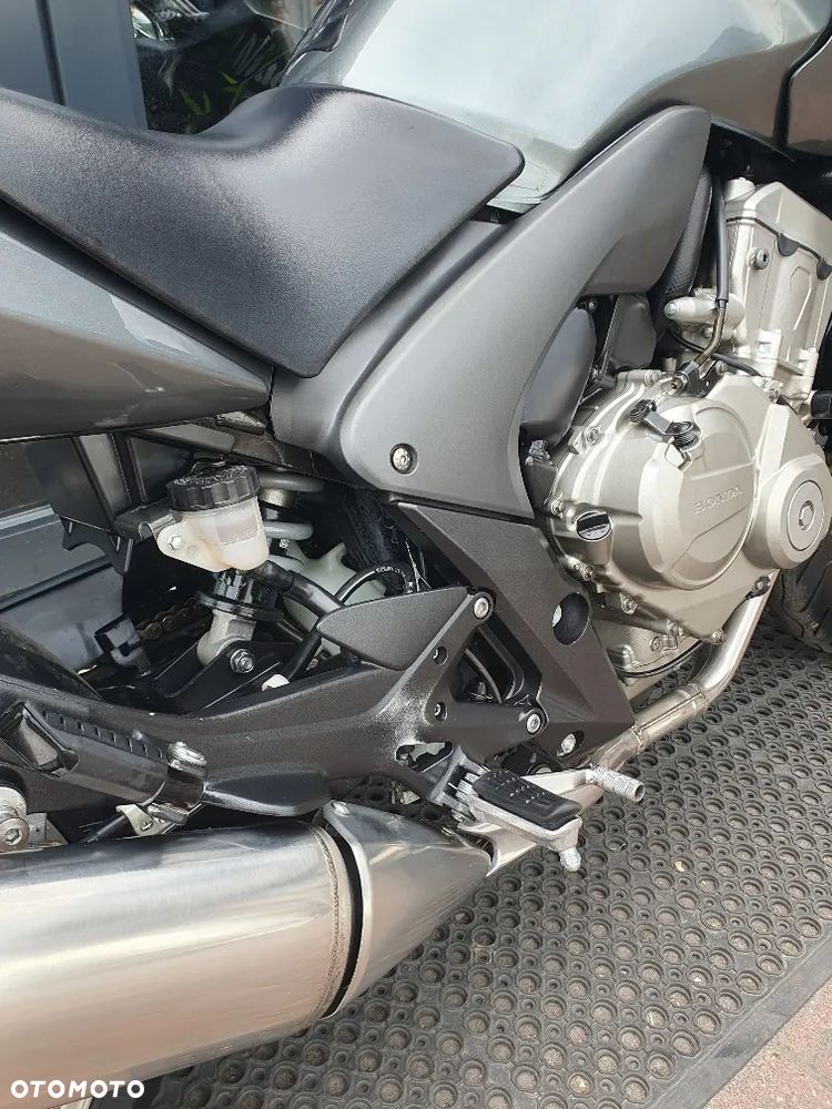 Honda CBF - 34