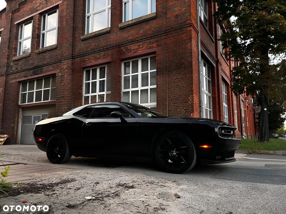 Dodge Challenger Automatik R/T Plus - 2