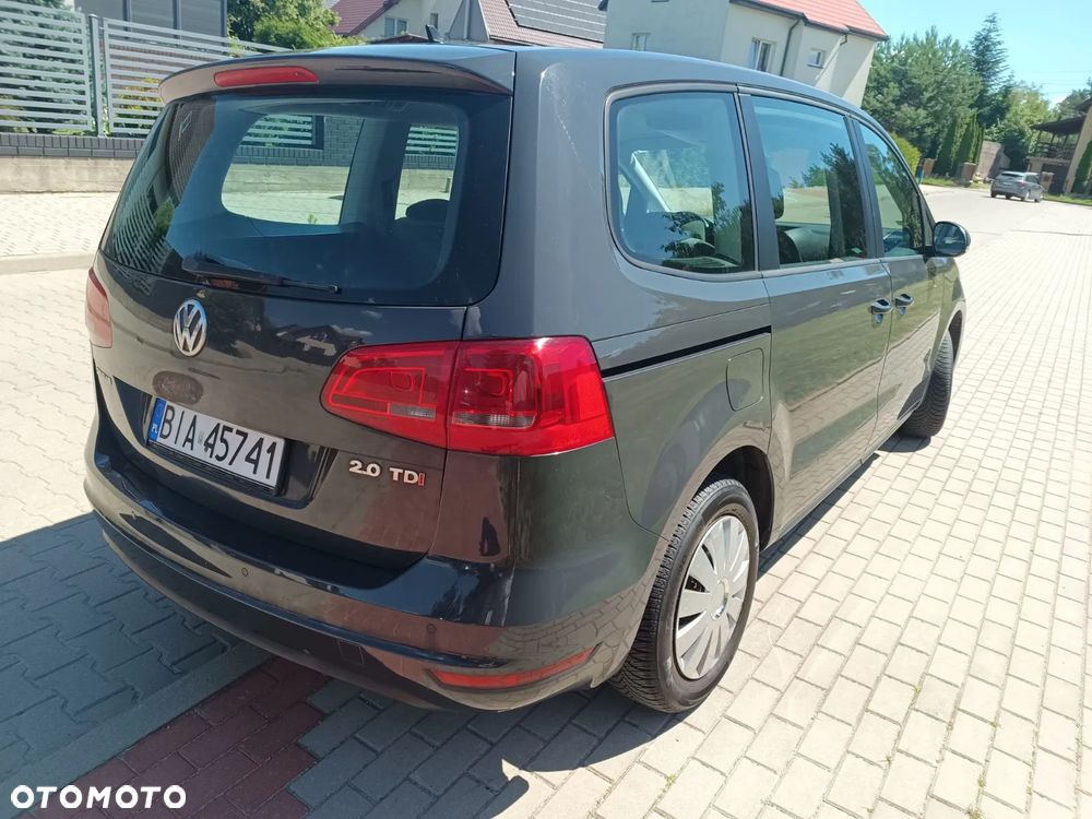 Volkswagen Sharan 2.0 TDI Comfortline DSG - 8