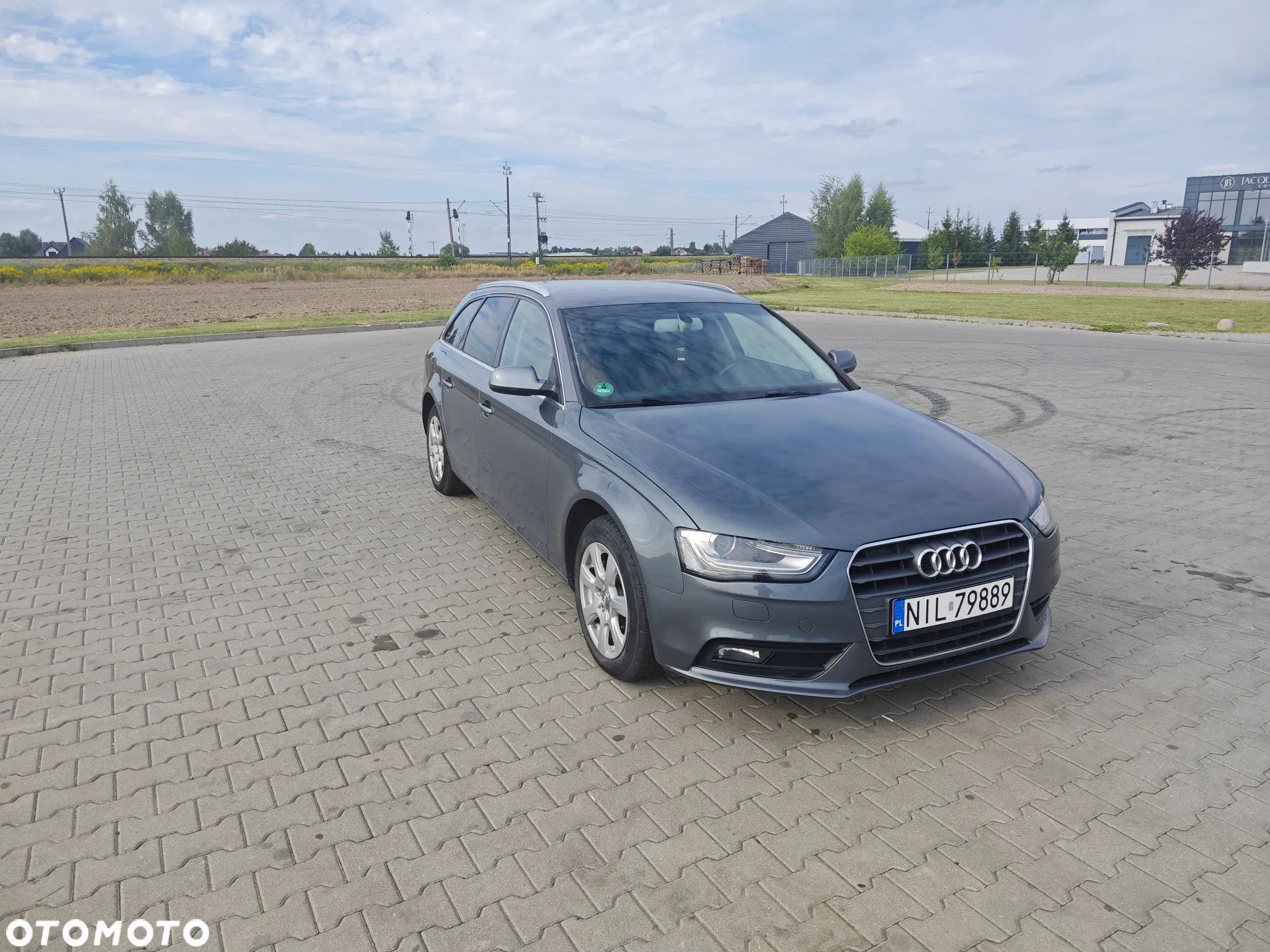 Audi A4 2.0 TDI S tronic - 1