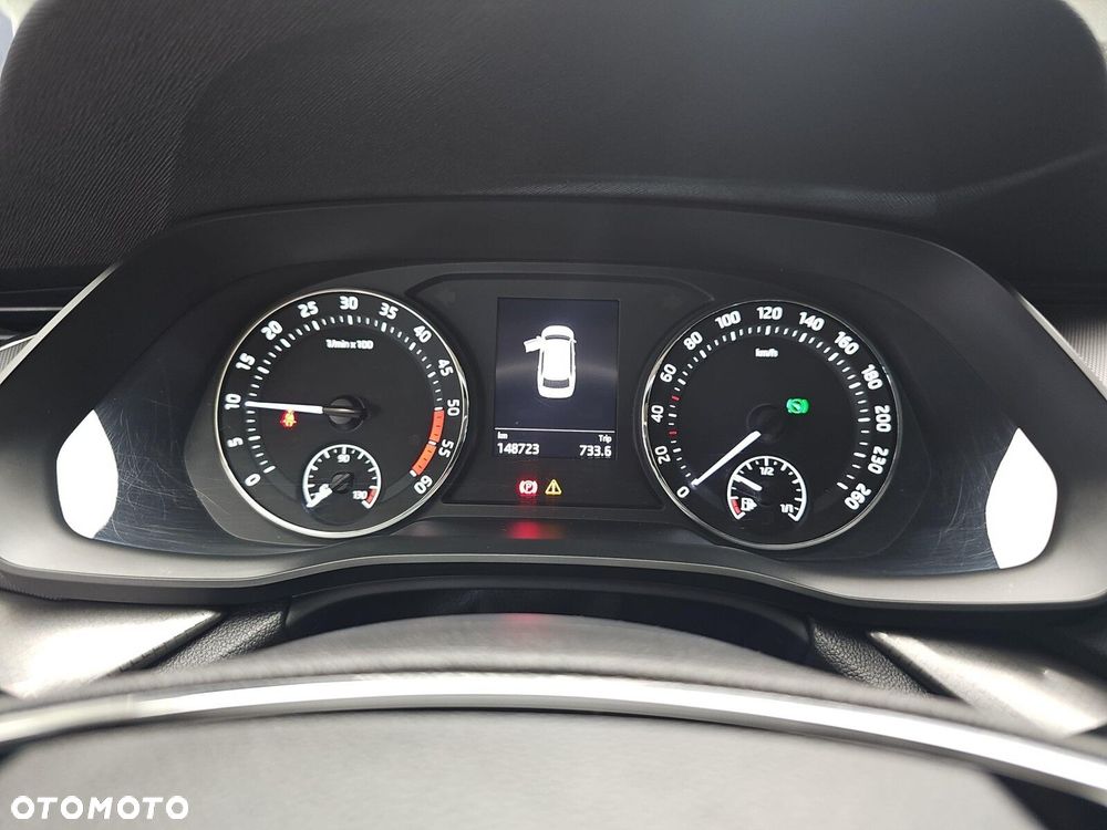 Skoda Octavia 2.0 TDI Ambition DSG - 15