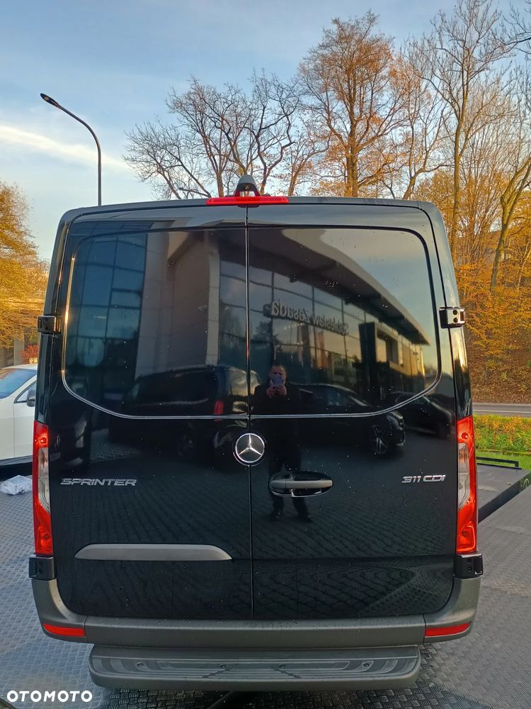 Mercedes-Benz Sprinter - 5
