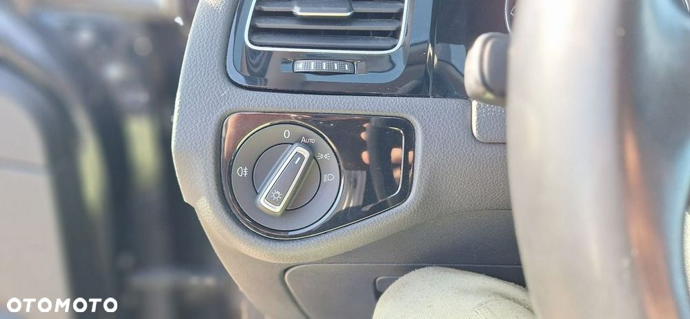 Volkswagen Golf - 19