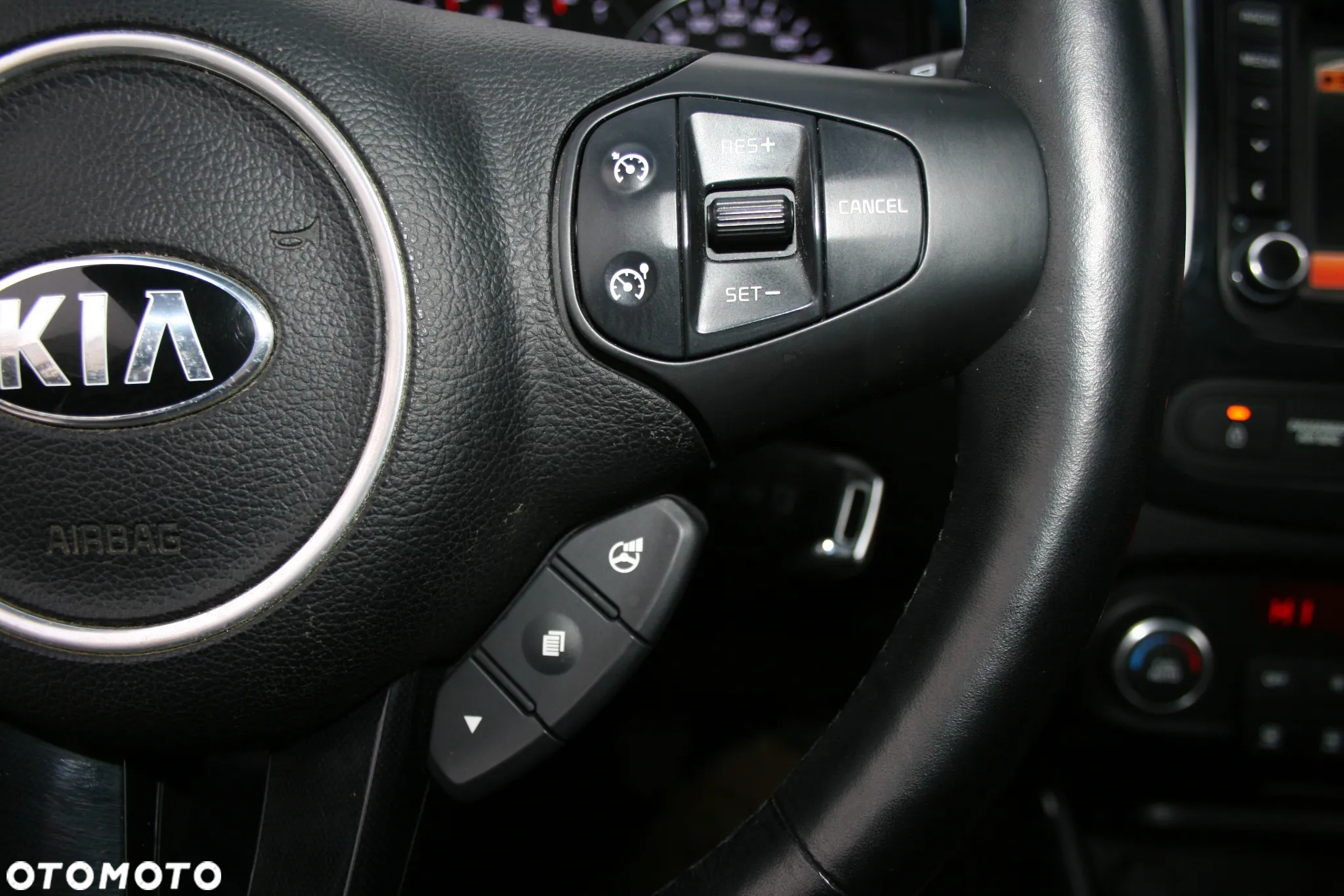 Kia Carens 1.6 GDI S 7os EU6 - 19