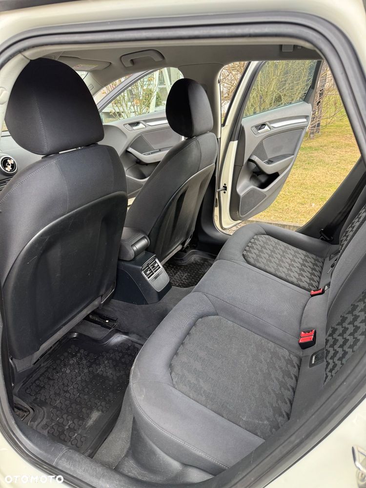 Audi A3 Sportback 1.6 TDI Ambition - 10