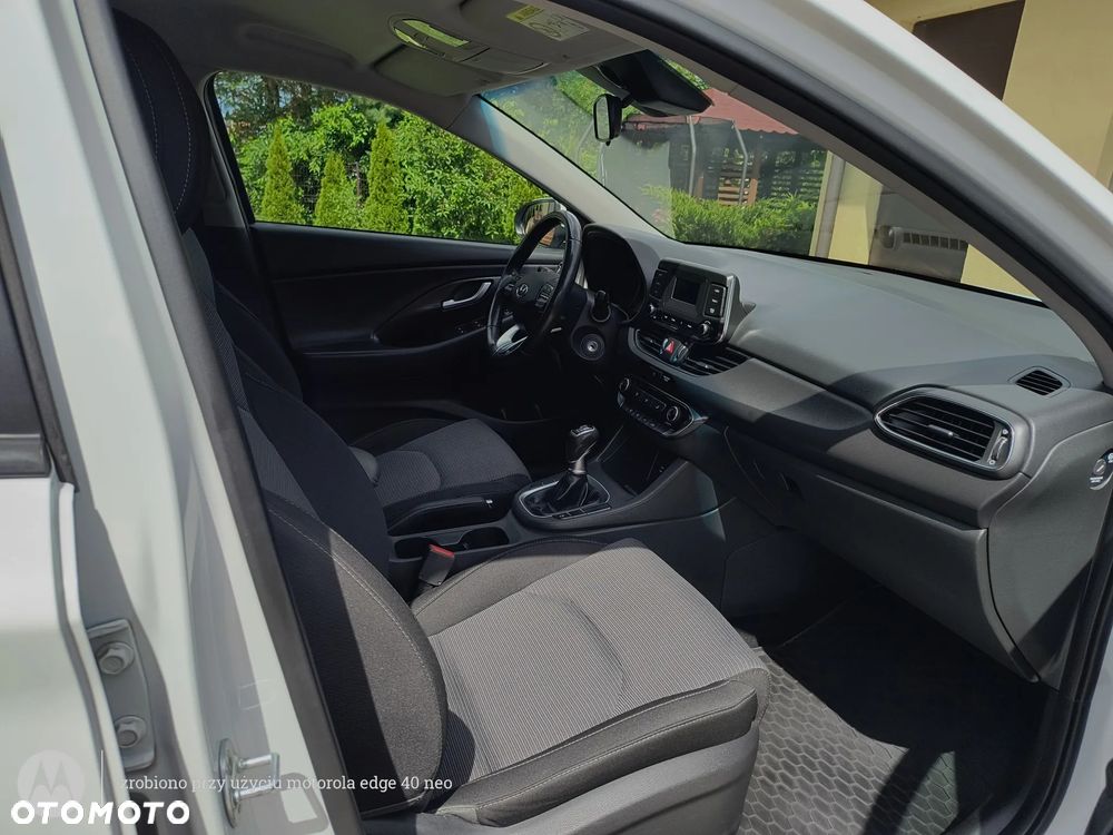 Hyundai i30 1.6 D Comfort - 30