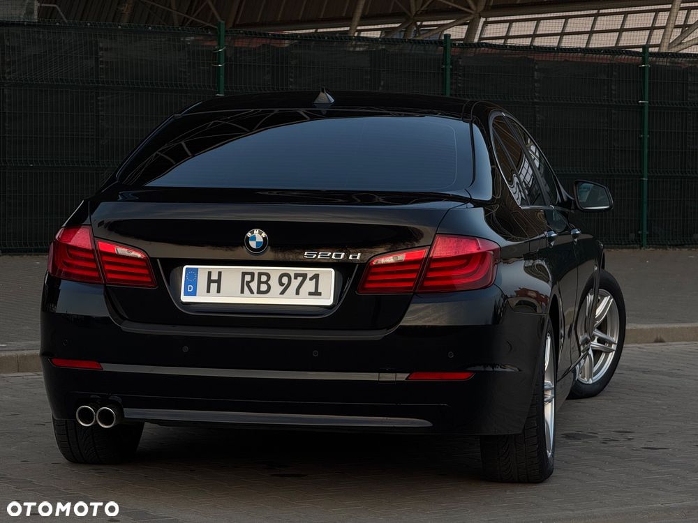 BMW Seria 5 520d - 18