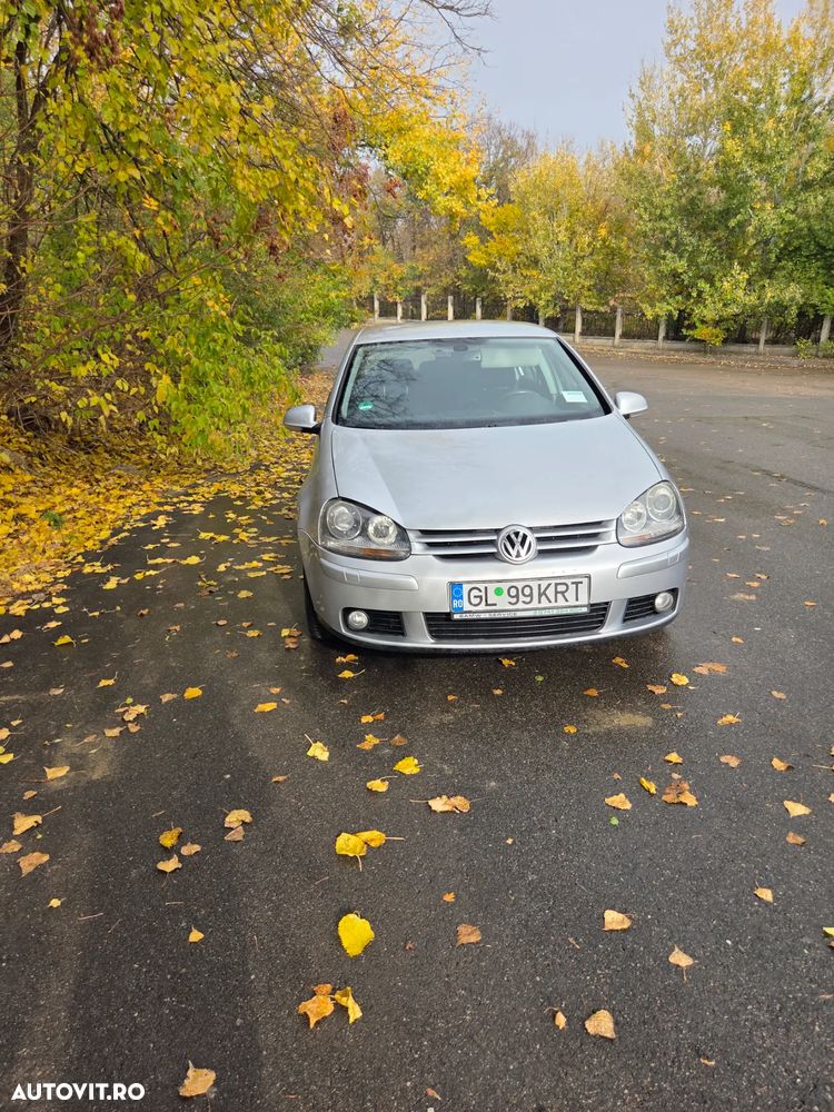 Volkswagen Golf - 1