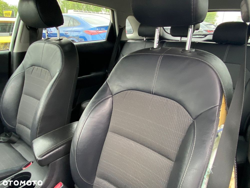 Kia Niro 1.6 GDI Hybrid L - 24