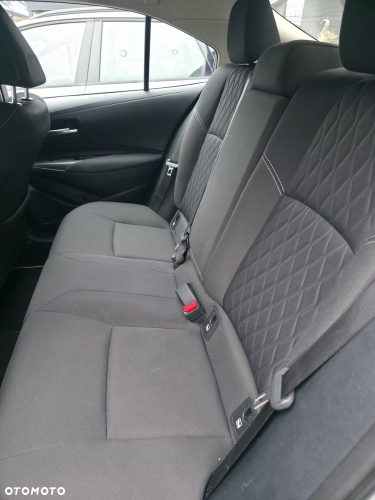 Toyota Corolla 1.8 Hybrid Comfort - 34