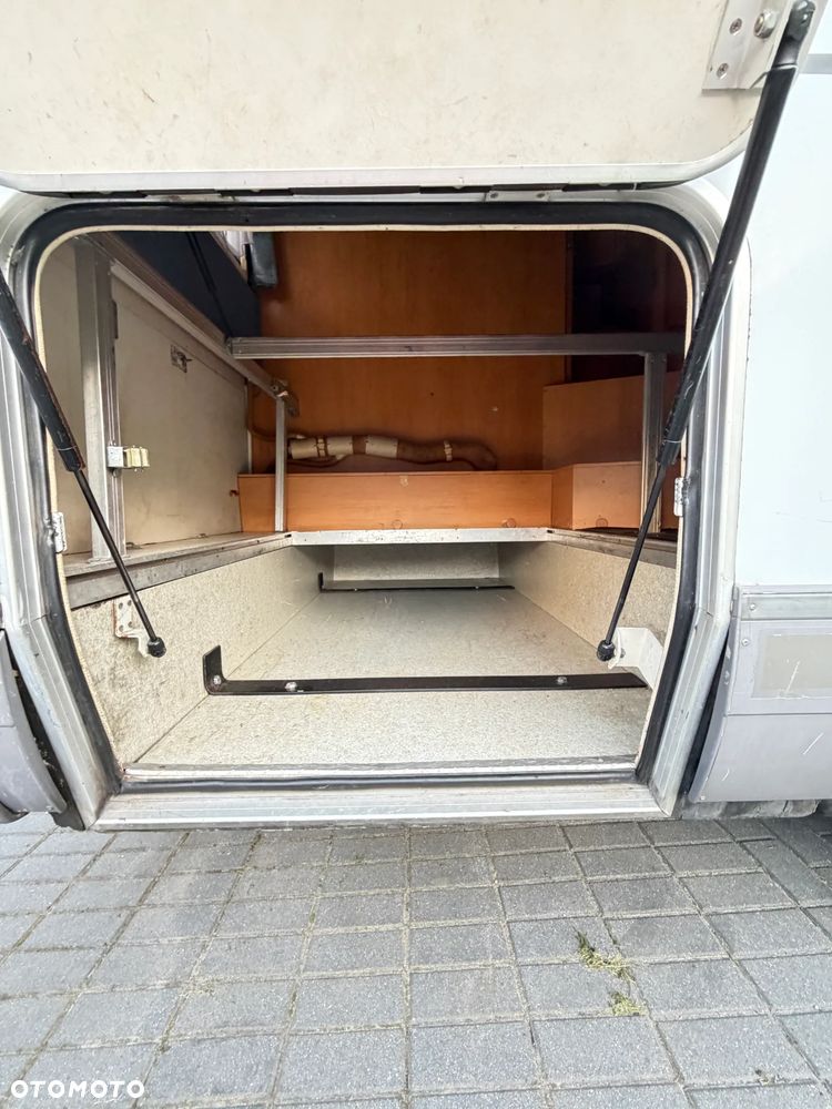 Hymer-Eriba Hymer B - Class 655 - 40