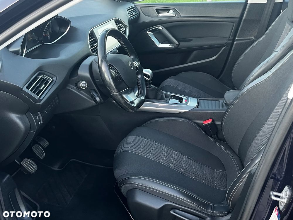 Peugeot 308 BlueHDi FAP 130 Stop & Start Allure Pack - 9