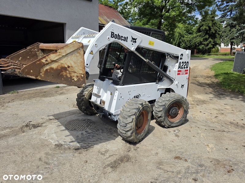 Hitachi EX30 - 16