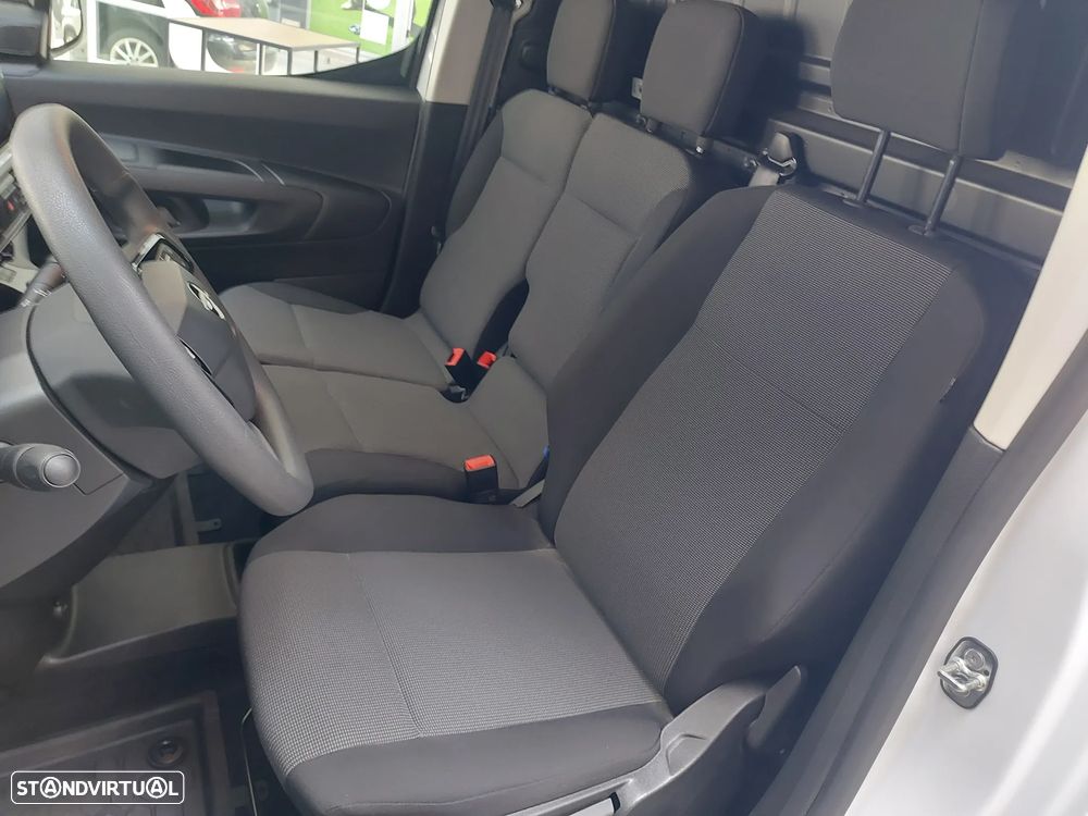 Opel COMBO XL - 39