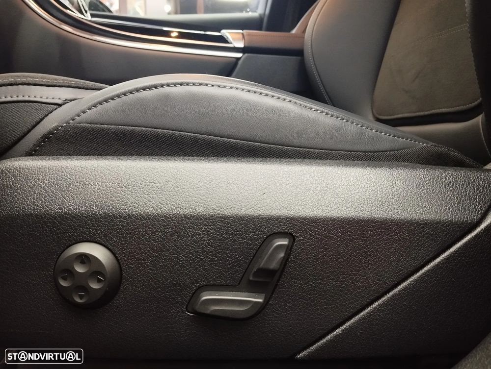 Mercedes-Benz GLC 300 de Coupe 4Matic - 23