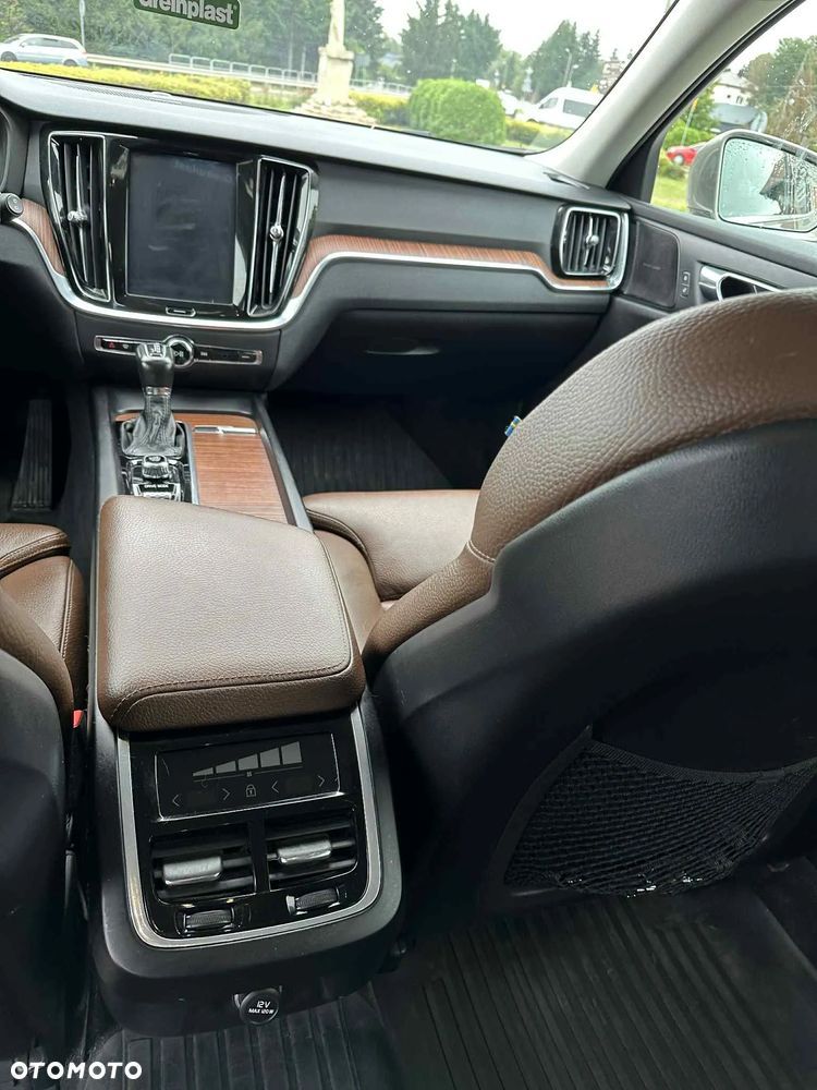 Volvo V60 D4 Inscription - 9