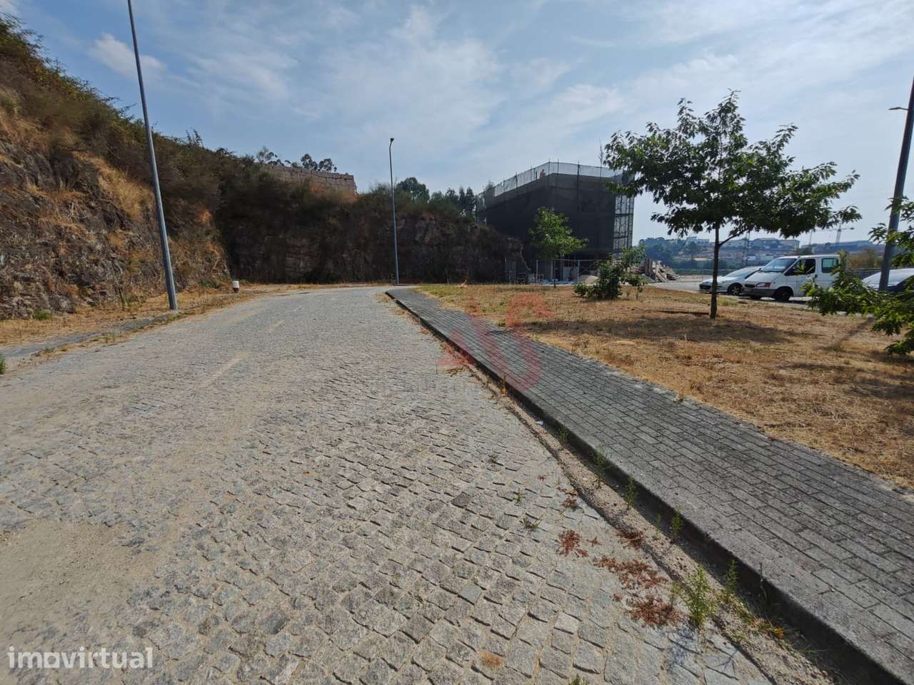 Terreno para Construção com 162 m2 em Boim, Lousada - Grande imagem: 2/10