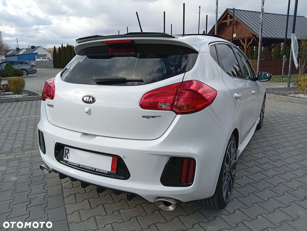 Kia Ceed 1.6 T-GDI GT-Track - 13
