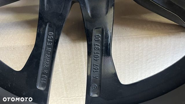 Oryginalna Felga tył z oponą Pirelli do Mercedes GLE w167 22'' czarne AMG - 8