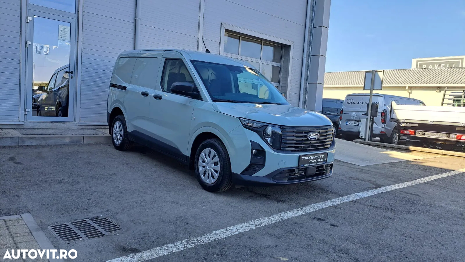 Ford NEW TRANSIT COURIER - 6