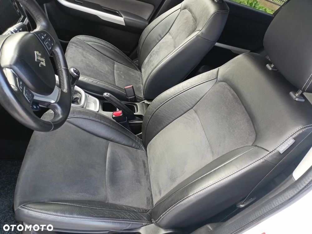 Suzuki Vitara - 10