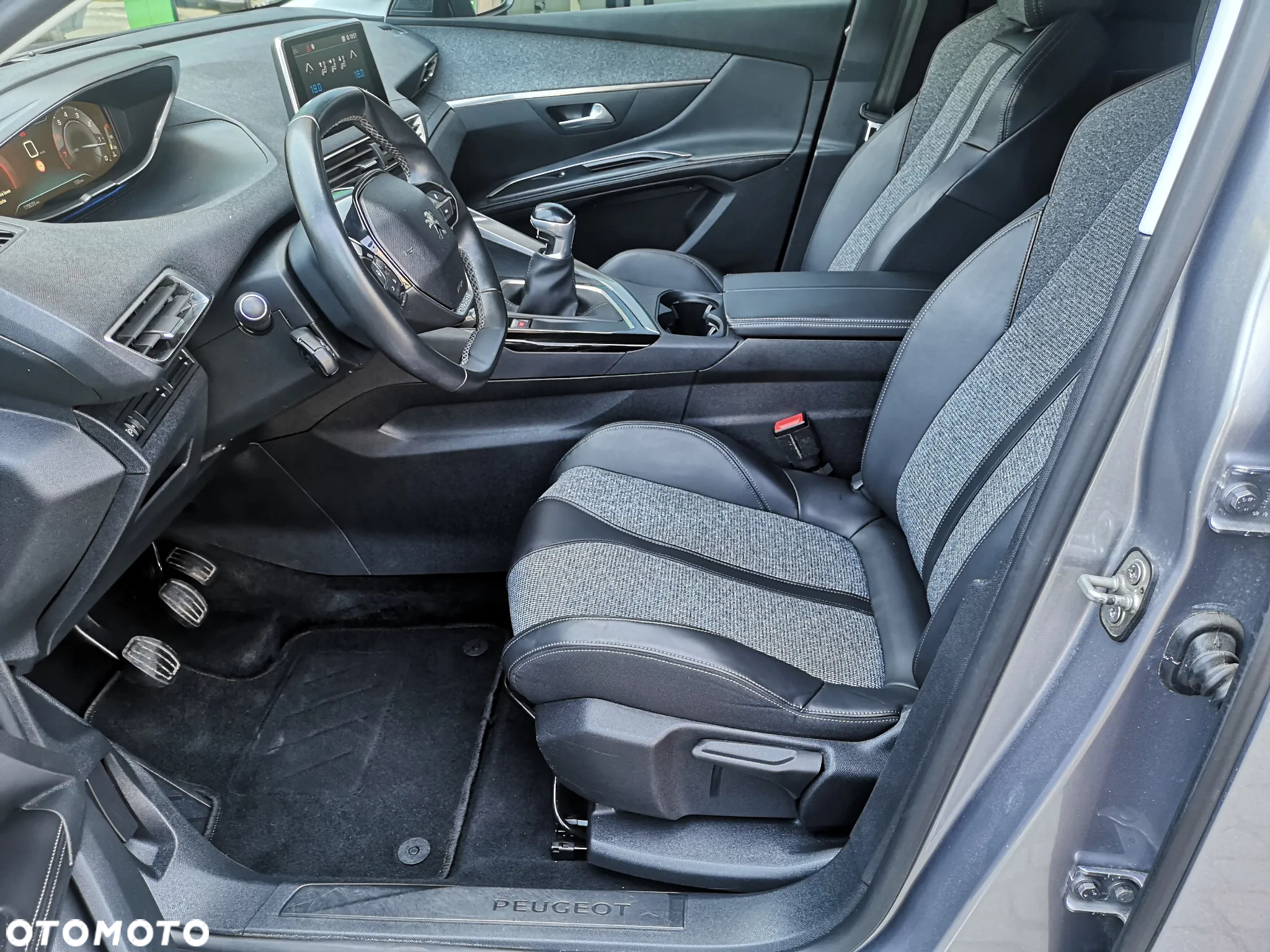 Peugeot 5008 1.2 PureTech Access - 15