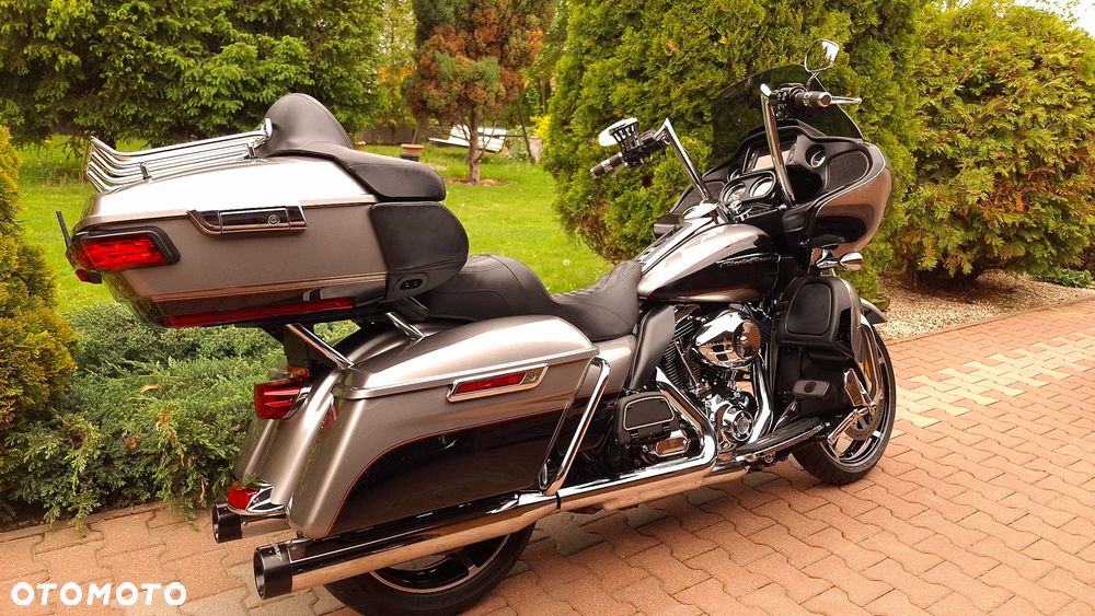 Harley-Davidson Touring Road Glide - 3