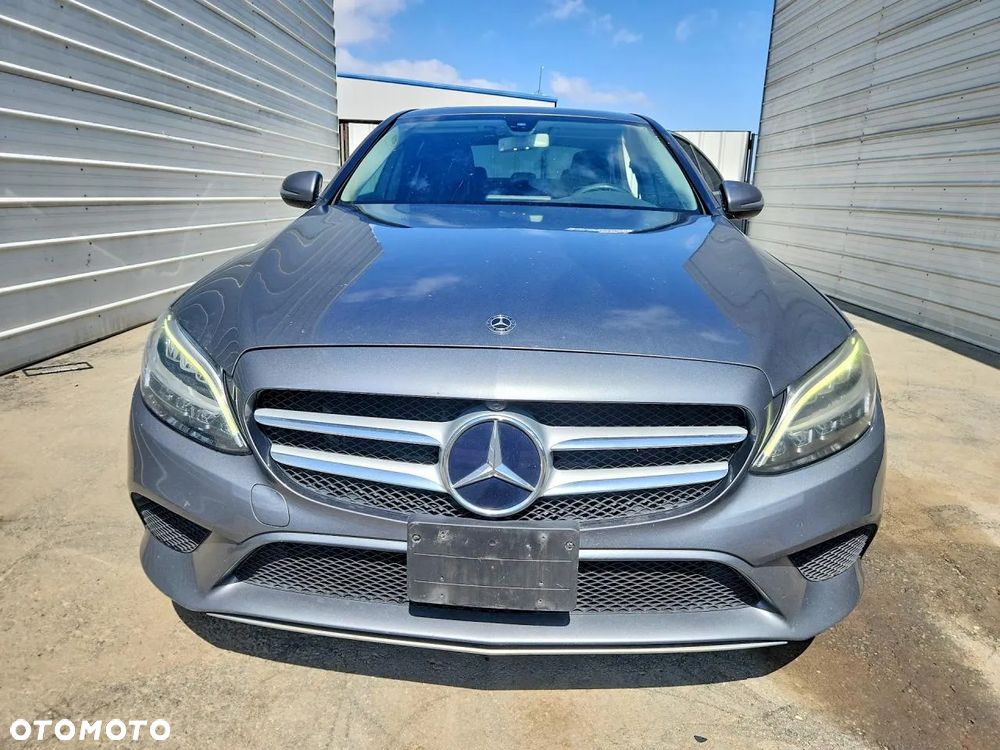 Mercedes-Benz Klasa C 300 4Matic 9G-TRONIC Exclusive - 5